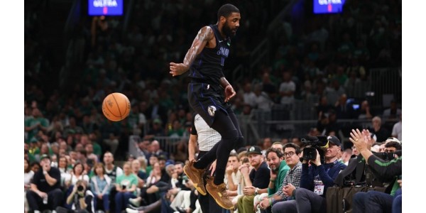 Kyrie Irving kohtasi finaalissa Boston Celticsin